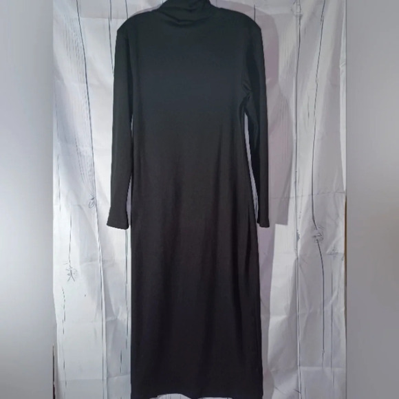 FHQ long sleeve turtle neck dress with slit on the side NWT - Picture 8 of 12